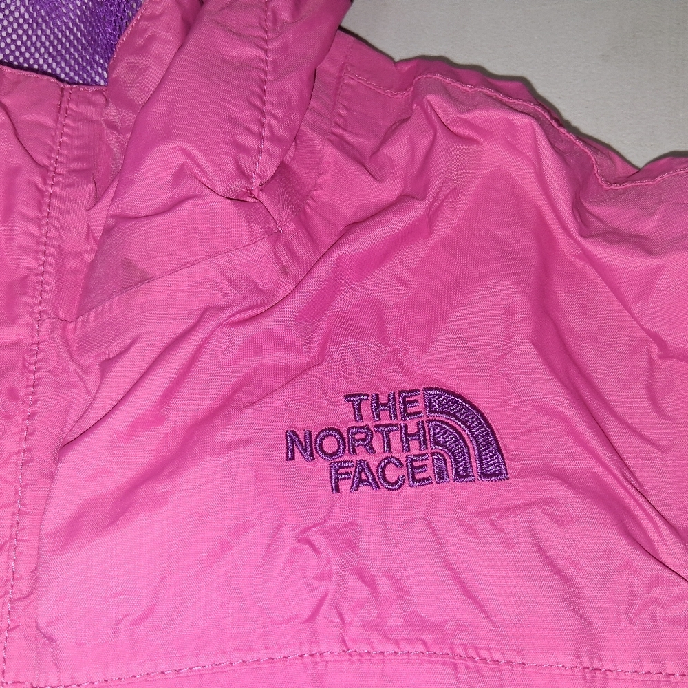 The North Face Girls Hooded Jacket - Picture 3 of 7